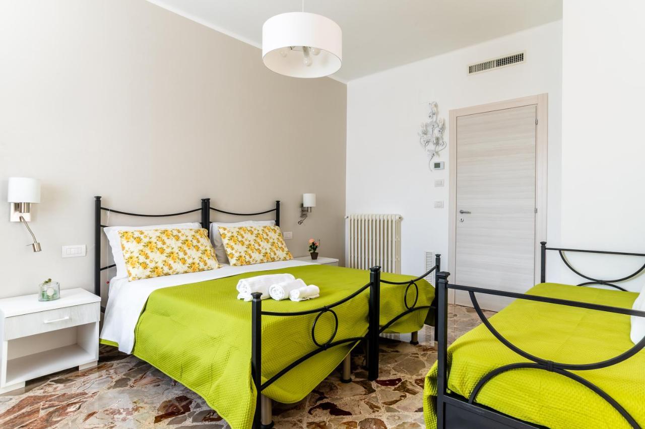 מונופולי Le Calette Rooms - Puglia Mia Apartments מראה חיצוני תמונה